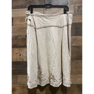 Motto Blouse – Women’s Size 14 – Tan Hi-Low Floral with Wood Beading